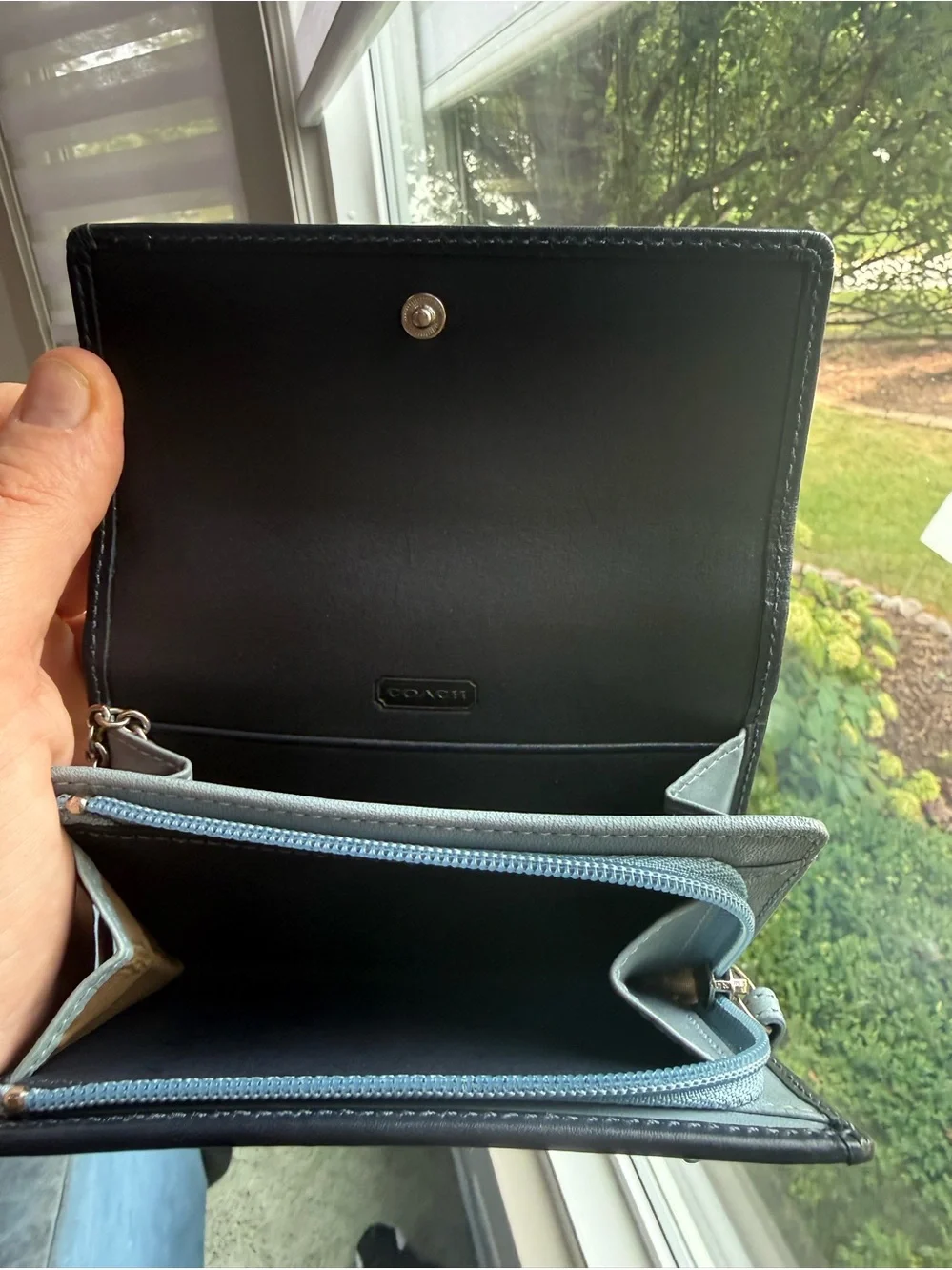 Vintage Coach Est 1941 Leather wallet light blue/navy trim Excellent Condition!